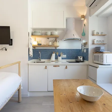 Lu&cia Malagueta 8 Apartment Malaga